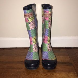vineyard vine rain boots